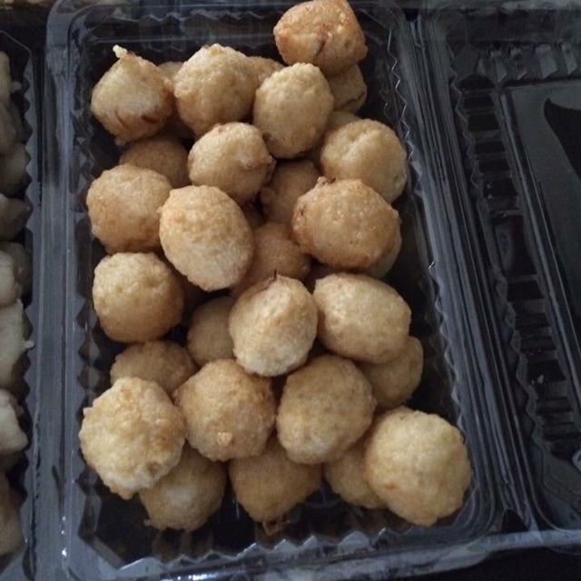

Pempek Adaan