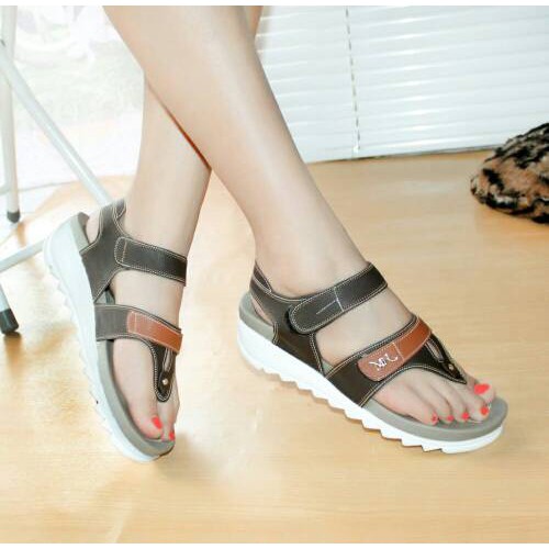 Sepatu Sandal Wanita Platform Jepit Mulan 1450