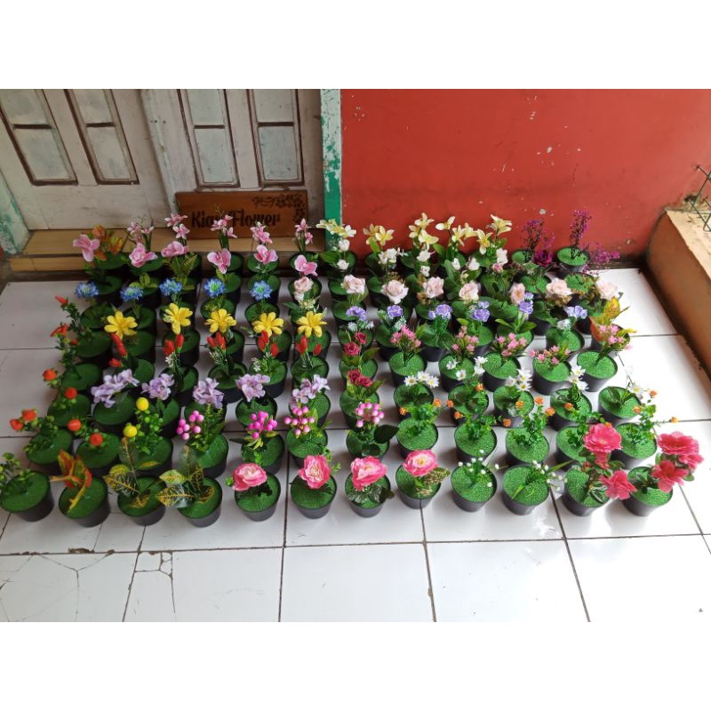 BUNGA MATAHARI HIAS -BUNGA ARTIFICIAL-BUNGA PLASTIK-BUNGA PALSU- POT PUTIH - VAS DIAMETER 8-10CM - P