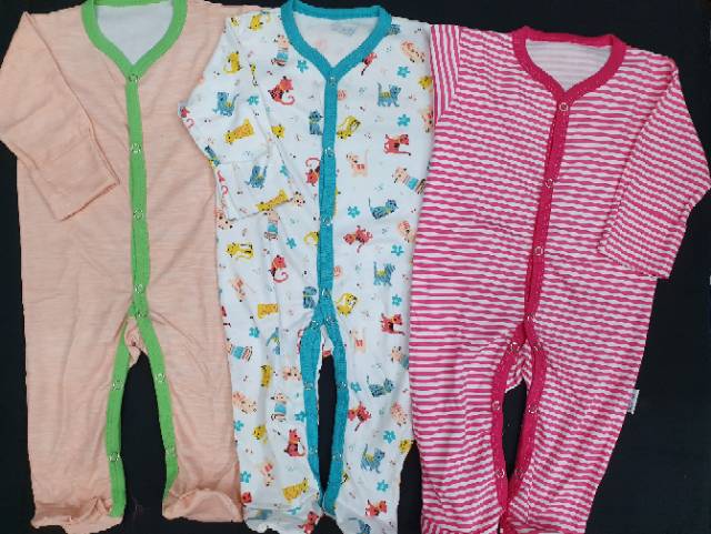 Little Queen sleepsuit tutup kaki isi 3pcs