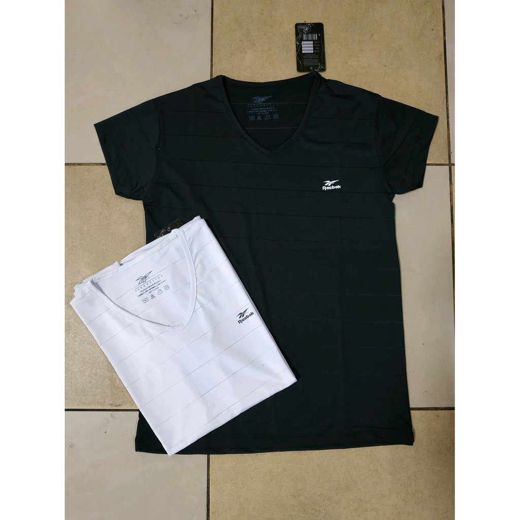 Kaos training reebok hitam putih