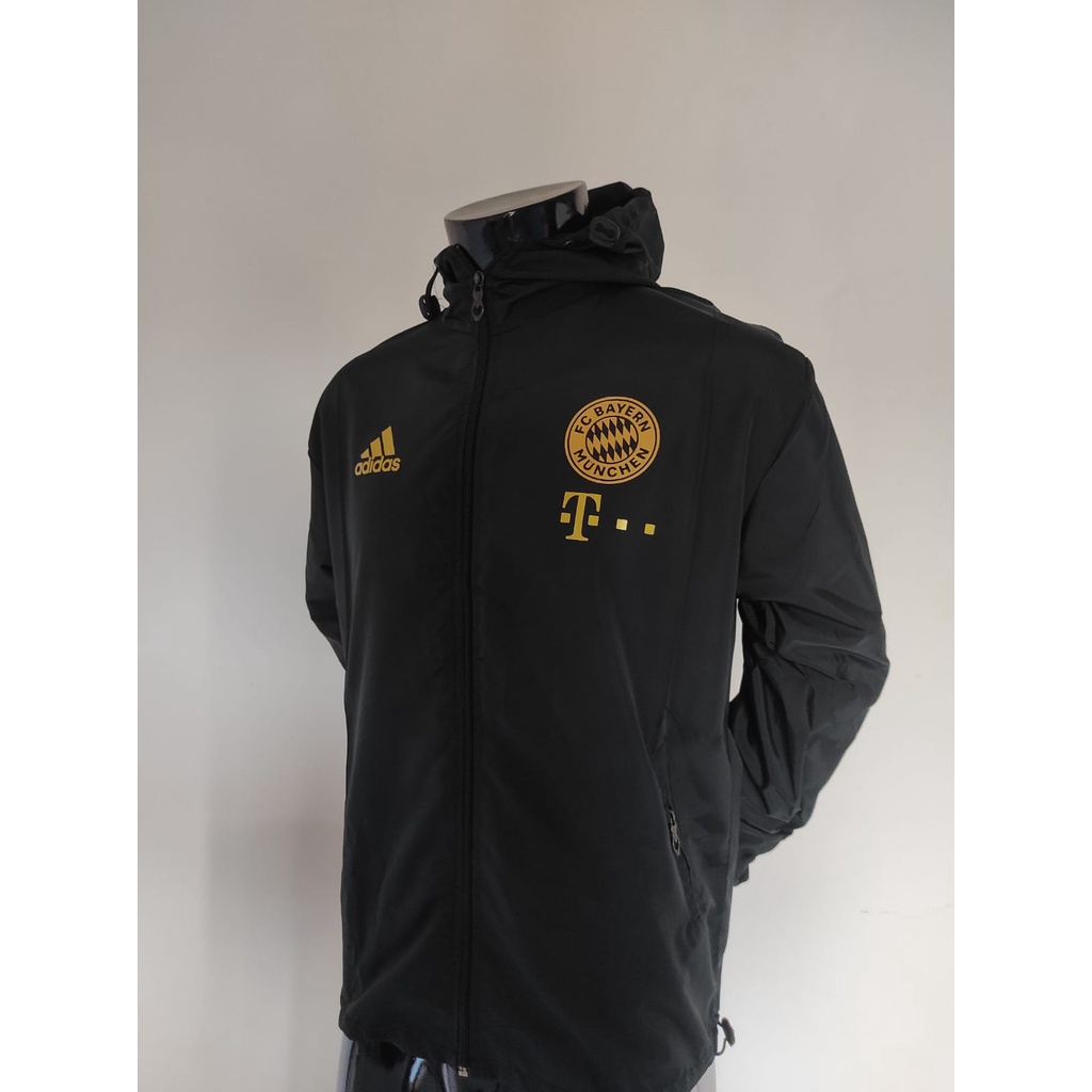 JAKET PARASUT TRAINING BAYERN MUNCHEN BLACK