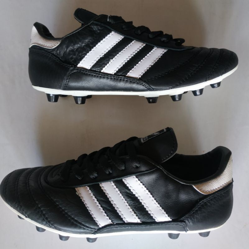 sepatu bola  100% kulit asli bechenbauer kulit asli murah bekwalitas