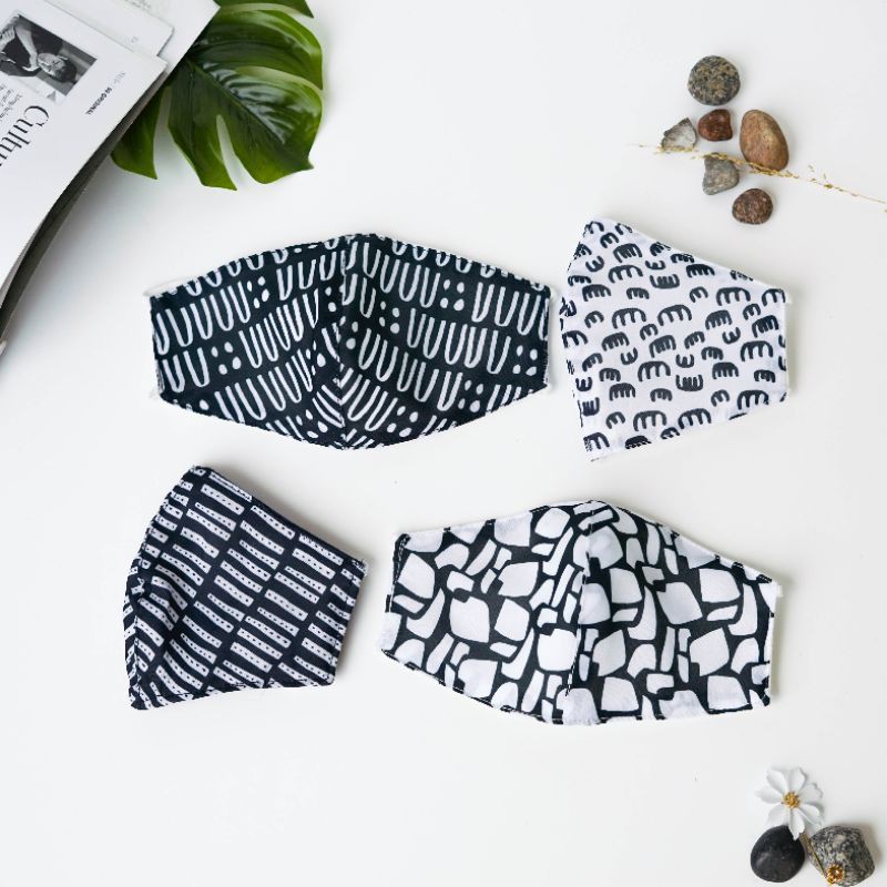 

Seruni Living Masker Kain Black and White 3 ply