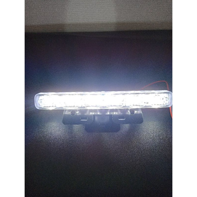 Lampu DRL LED 6led titik universal semua mobil putih 1set-2pcs