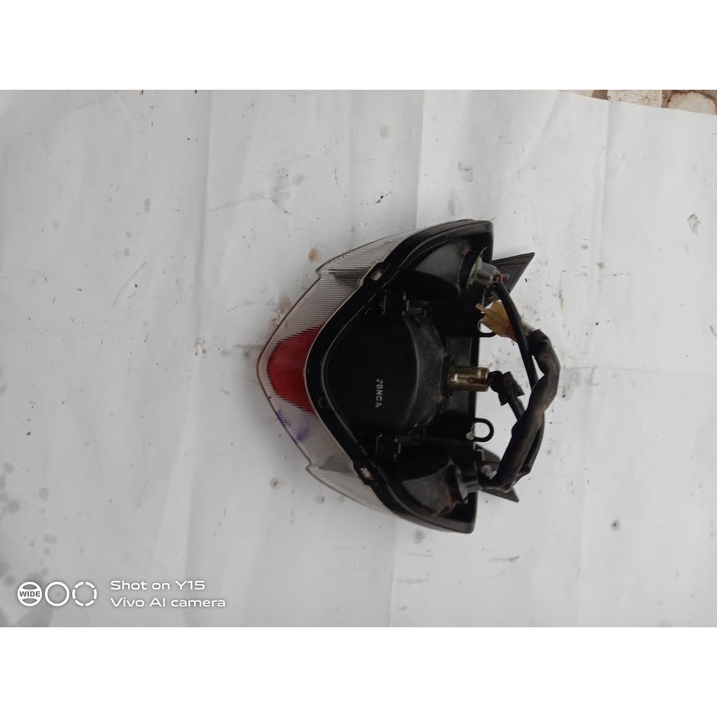 lampu belakang mio j