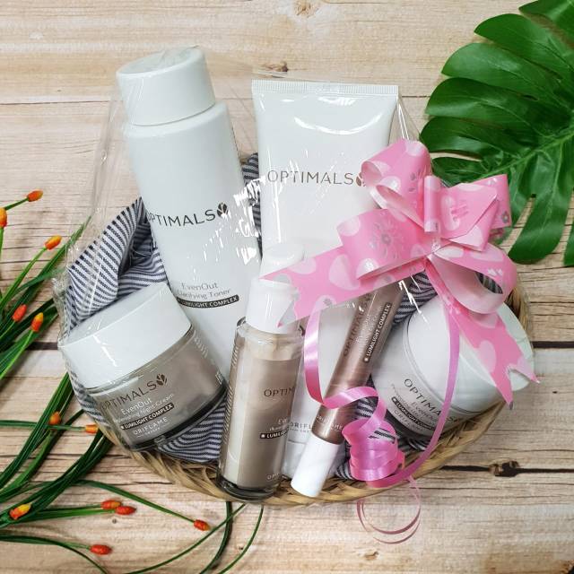 Skincare Wanita Optimals Even Out Set
