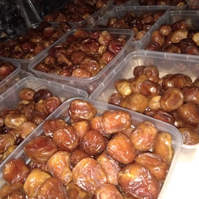 

Kurma Sukkari Al qasim 1kg