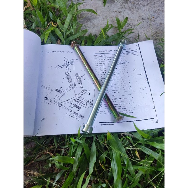 As Roda Depan Dan Swing Arm Yamaha DT100 DT125 satu set Untuk Detail Tromol juga Garpu Bosh Arem ten