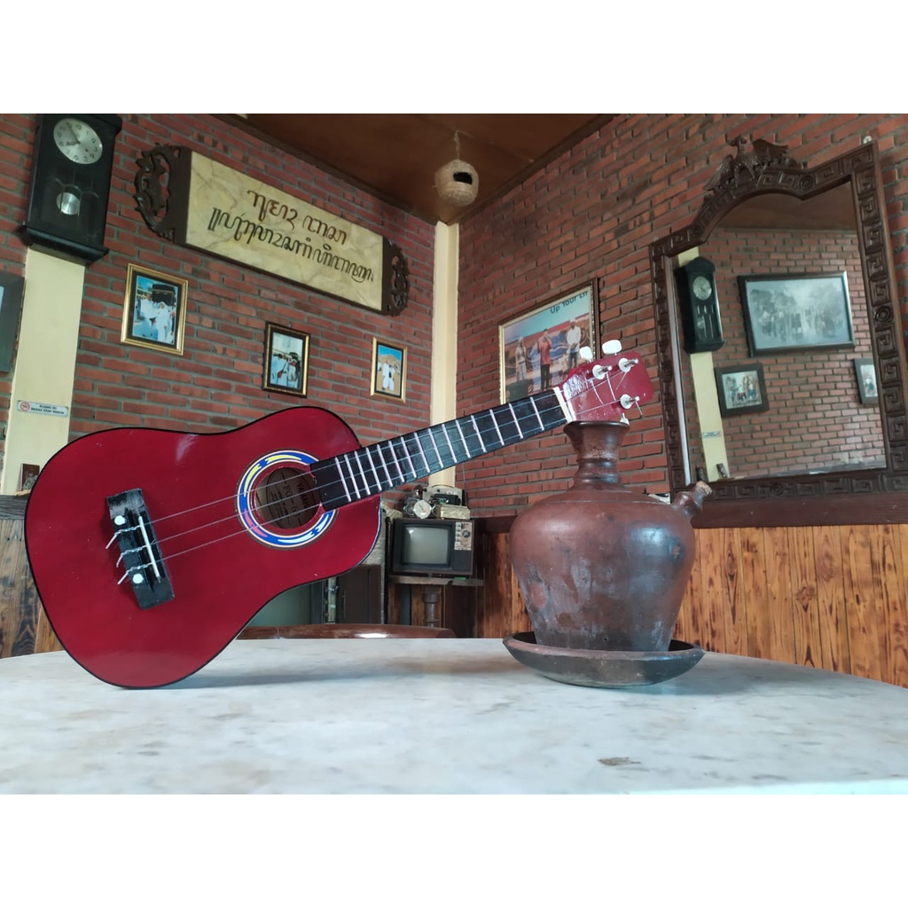 BEST SELLER SENAR GITAR UKULELE KENTRUNG FULLSET BAU PAHIT