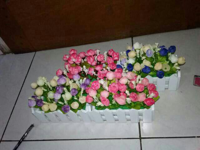 Vas Pagar Kayu Dan Bunga Mawar Lotus Artificial Shabby  Home Decoration
