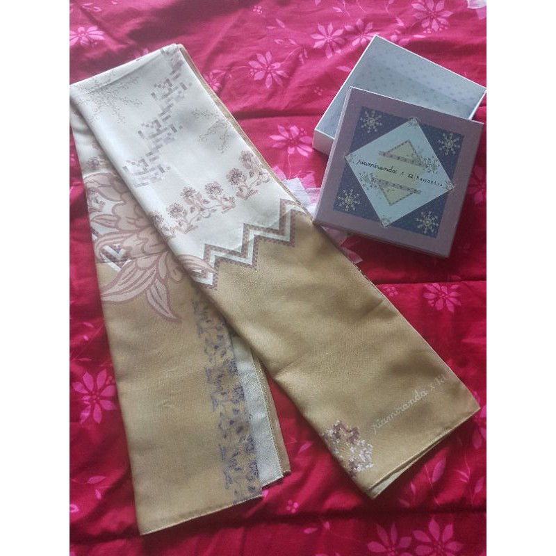 Dawa Scarf by Ria Miranda