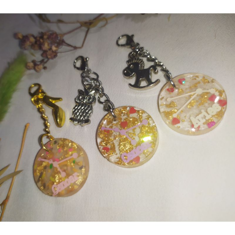 Resin Keychain Zodiak/ gantungan kunci resin zodiak