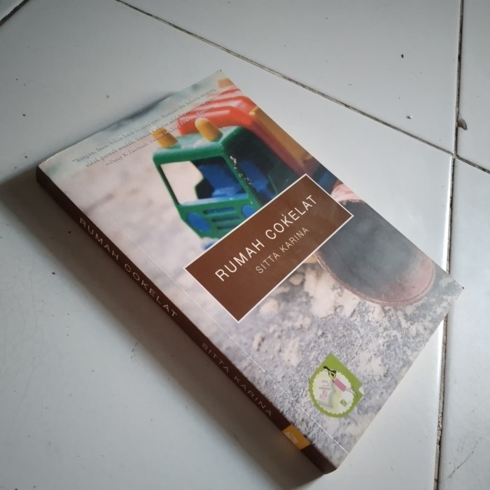 

Original Fiksi Rumah Cokelat