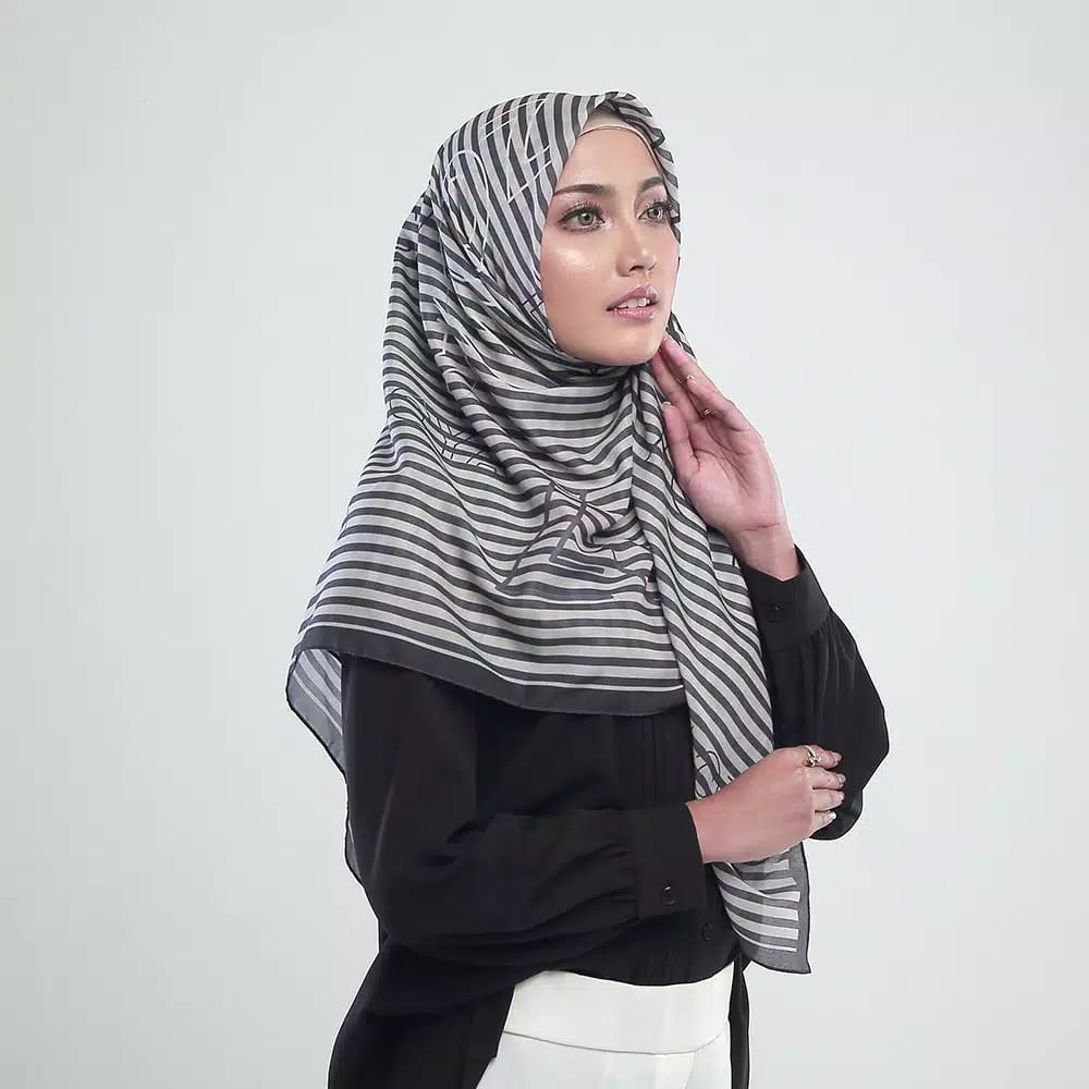Zoya Amaica Scarf BEST SELLER segiempat