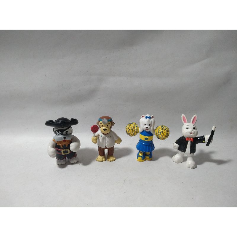 Bajak Laut Pirates Pirate Dokter Doctor Bunny Rabbit Kelinci Magician Tukang Sulap Cheerleader Penar