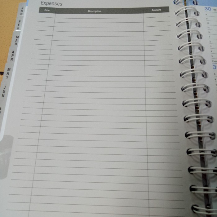 

Aman Agenda Kerja 2018 Exclusive Cover Kulit Bantex Bagus