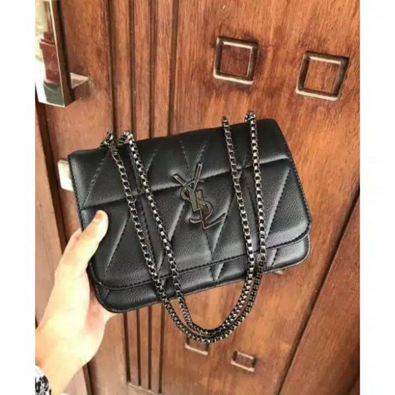 Tas Selempang Wanita Fashion Slingbag Amira Tali Rantai