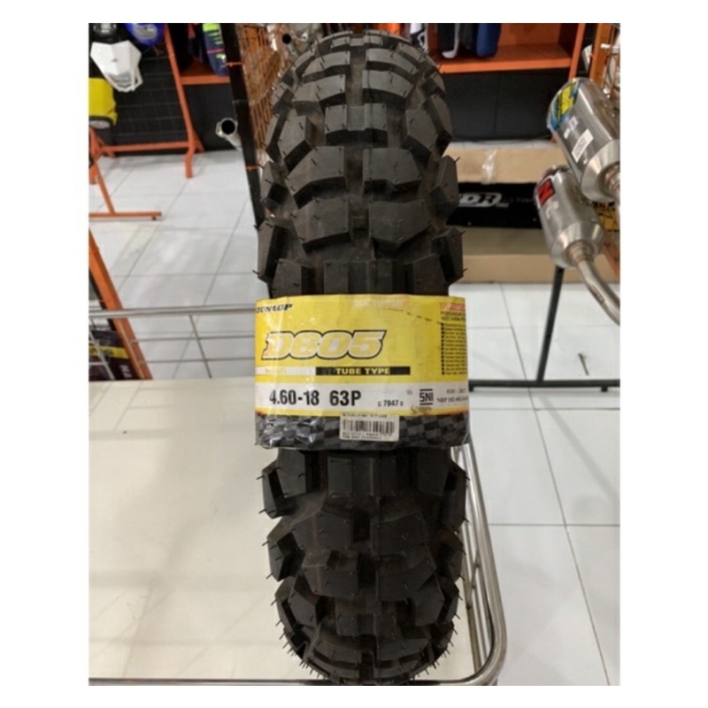 Ban Luar DUNLOP D605 460 / 18 63 P - ring 18 D 605 by DUNLOP