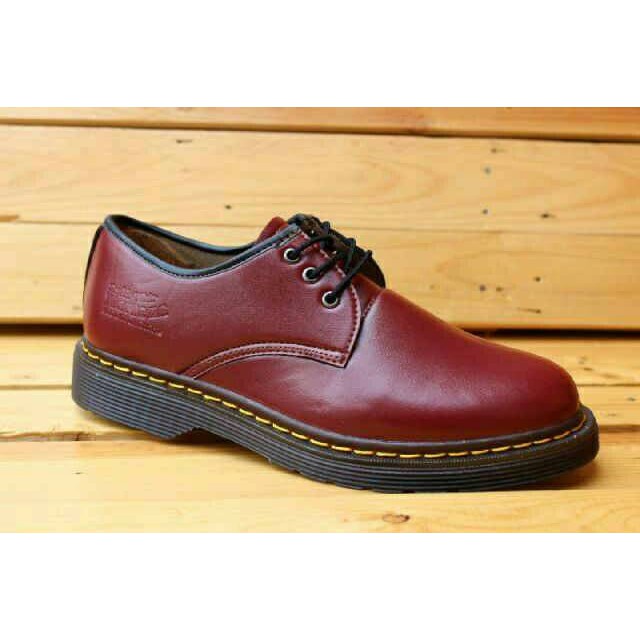 Sepatu Docmart Dr martens low boots pria