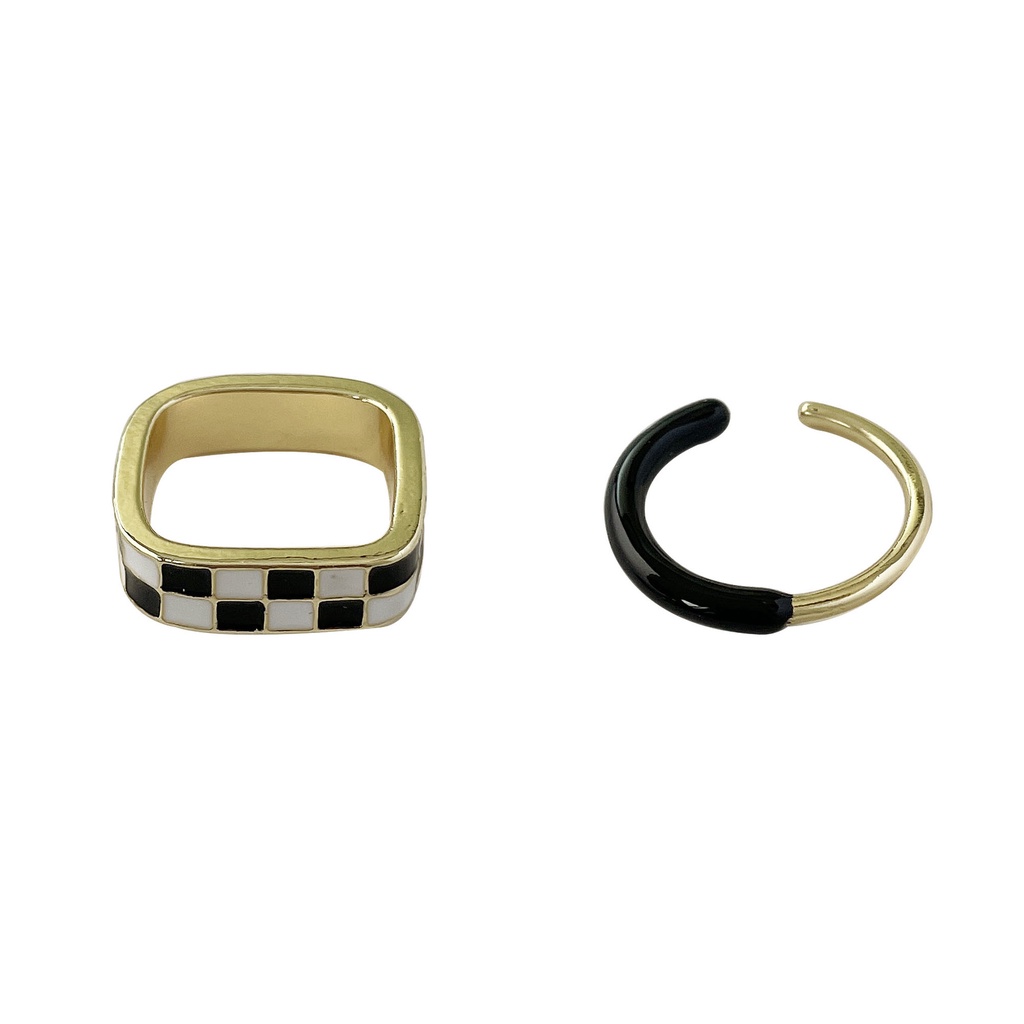 2pcs / Set Cincin Motif Papan Catur Bahan Alloy Untuk Wanita