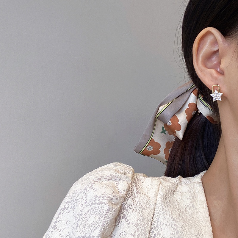 Anting Tusuk Sterling silver 925 Desain Bintang / Hati Hias Zircon Untuk Wanita