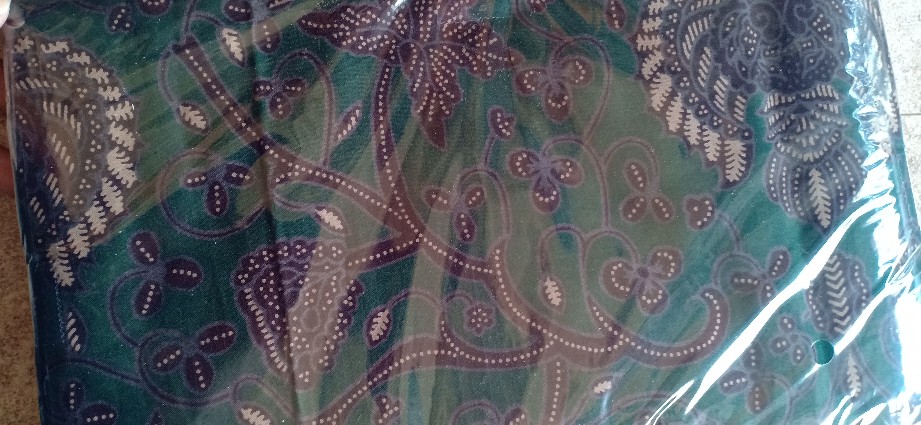 (best Seller) Kain Batik Solo (cabut Alusan) Motif Wahyu Tumurun Warna Dasar Hijau Botol