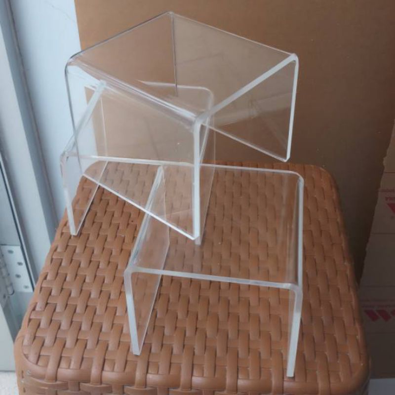 

standing akrilik 9x9x9