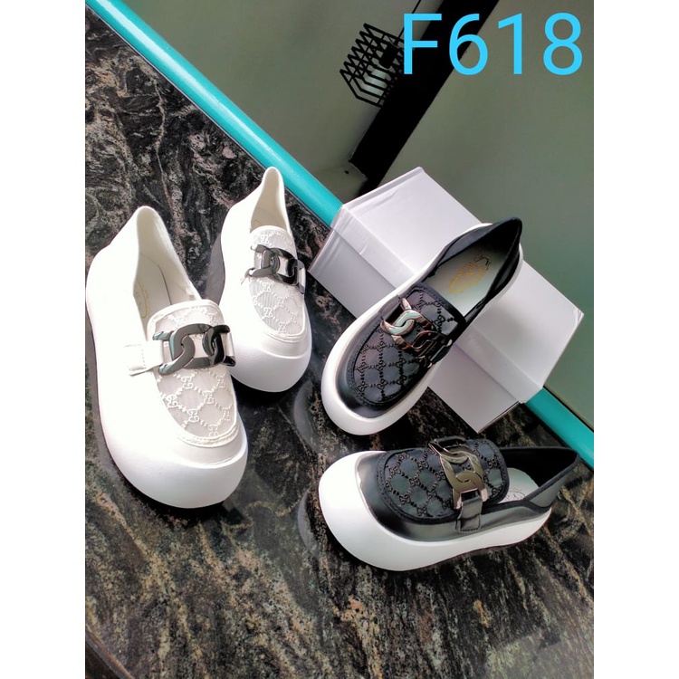 Sepatu wanita  Fashion 618