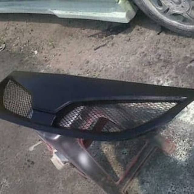 GRILL HONDA FREED 2013/14