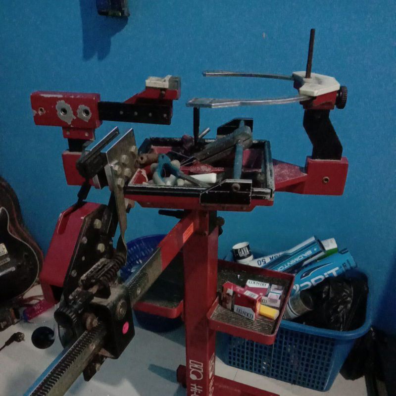 jasa pasang senar raket