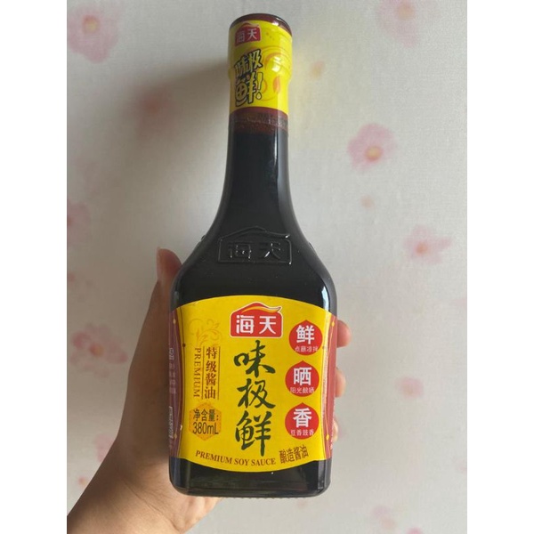 

Premium soy sauce wei ji xian xian shai xiang 味极鲜 鲜晒香 海天380ml / Wei ji Xian / hai Tian / kecap asin / bumbu masak