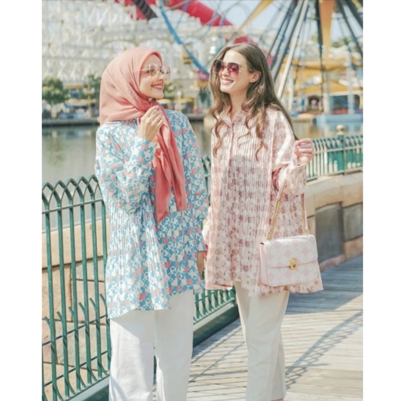 Buttonscarves Benang Jarum x Disney Puzzlea Shirt Pink NEW