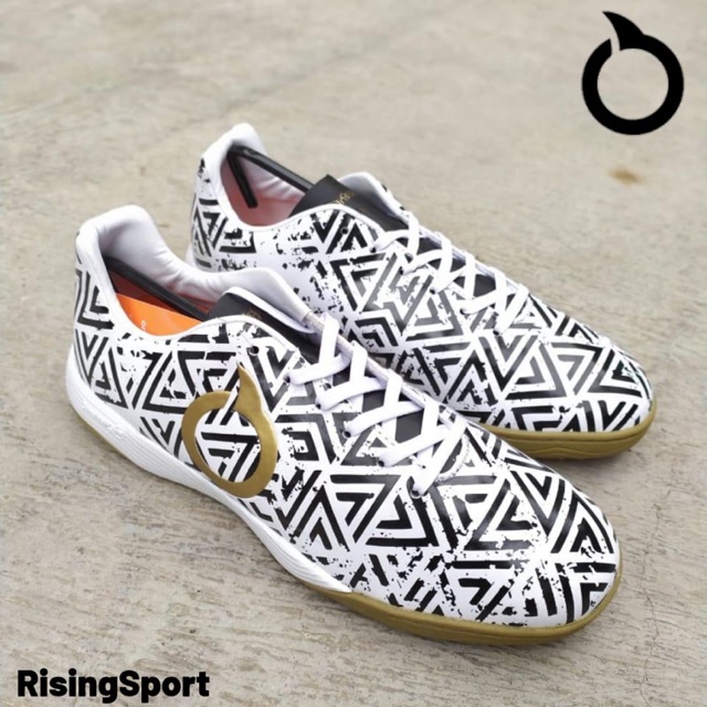 SEPATU FUTSAL ORTUS JOGOSALA SHOCKWAVE WHITE