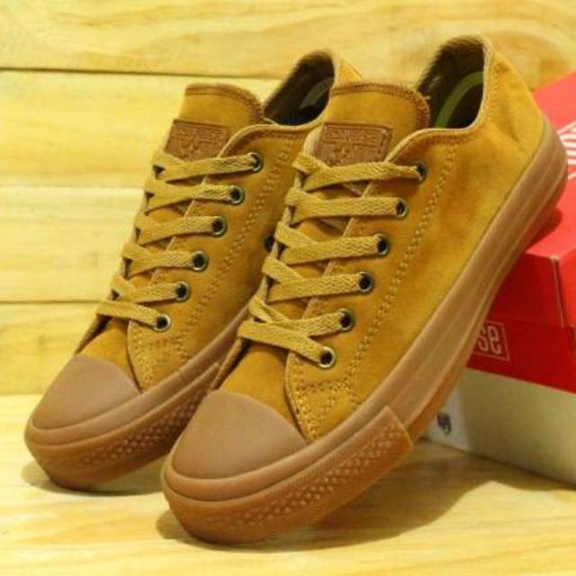 converse brown 38