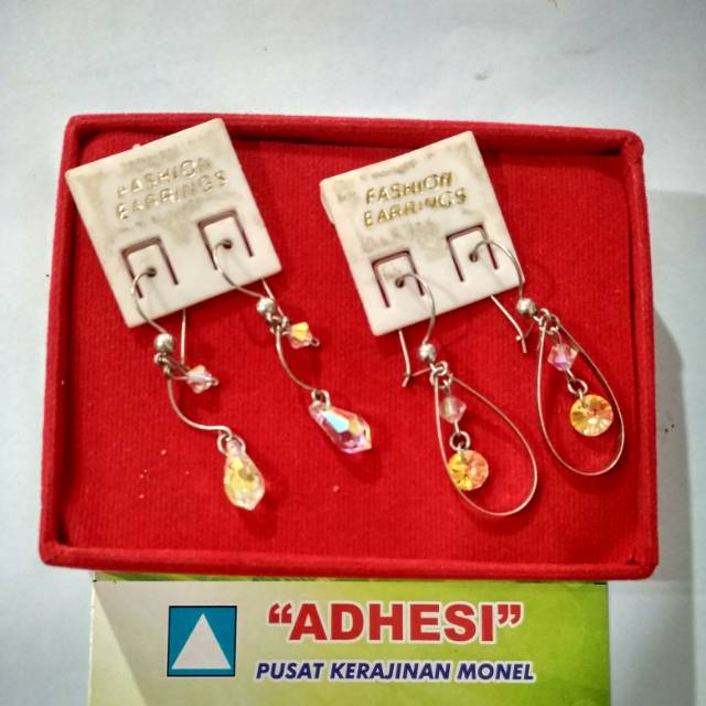 Anting monel swaroski/ anting kristal / anting anti karat