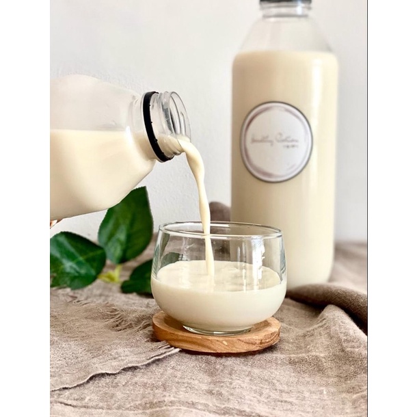 

Unsweetened soy milk