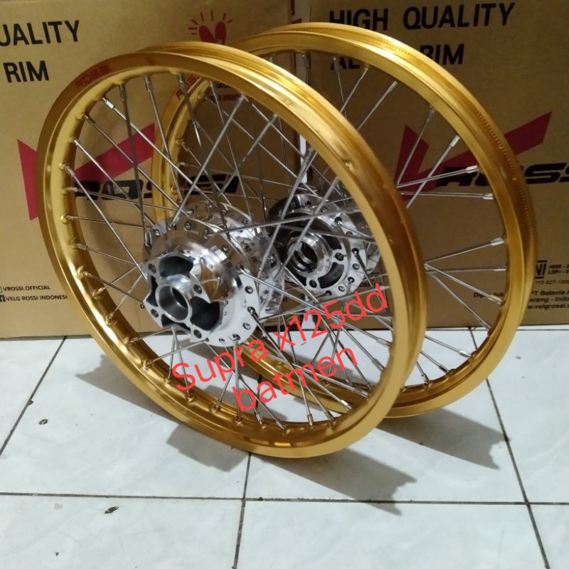 Supra x125dd Roda Velg motor Honda Supra x125dd Velg paketan MOTOR HONDA ROSSI 17 x140 godl sepasang
