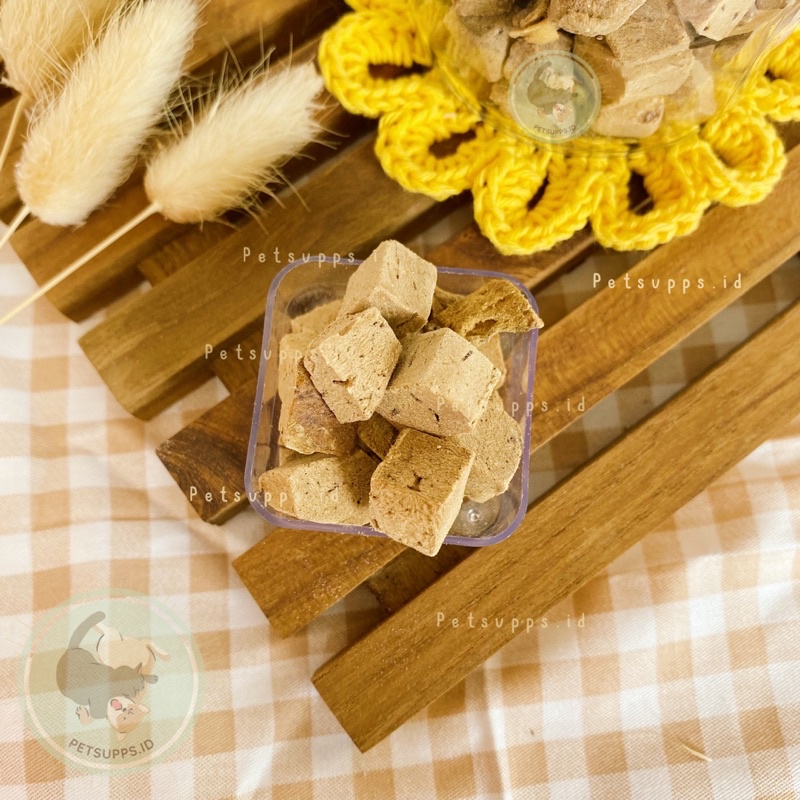 Freeze dried beef cubes for hamster landak mini sugar glider hedgehog gerbil | cemilan snacks treats hewan peliharaan kecil