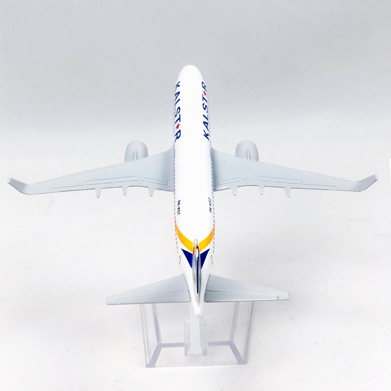 Model Pesawat Terbang Indonesia KA Airlines B737 Model KALSTR Boeing 737 Bahan Metal Solid Ukuran 16CM