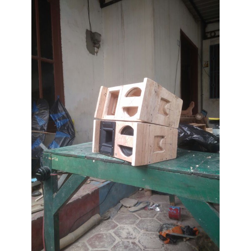 Box miniatur 4 inch model vera