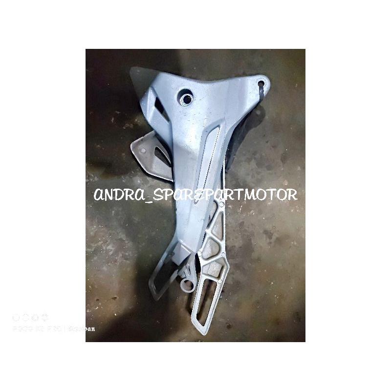 SET FOOTSTEP POSTEP KANAN KIRI SUPRA X 125 lama KphX ORIGINAL