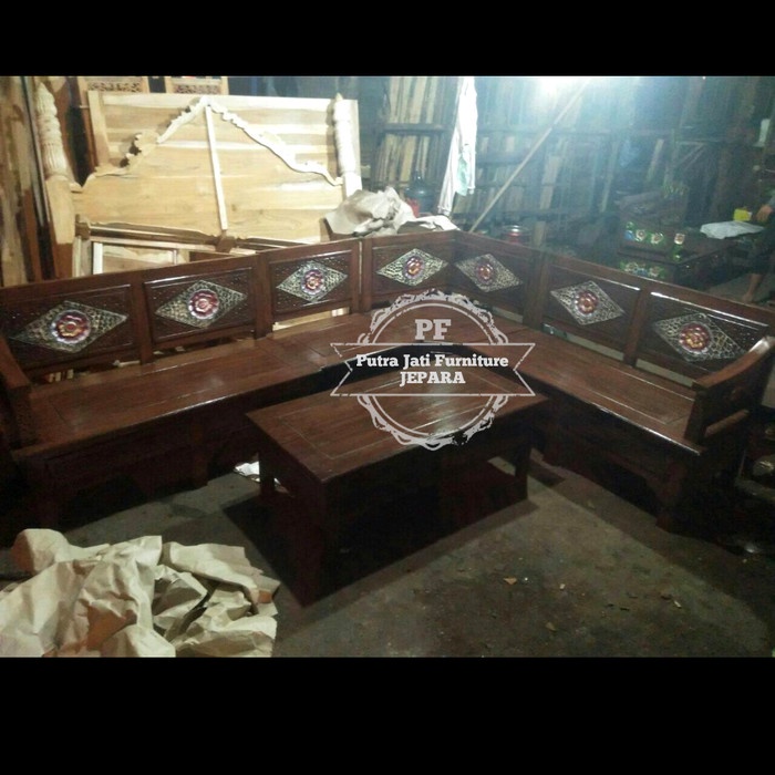 Kursi sudut tamu ukir kayu jati meja dan kursi jati