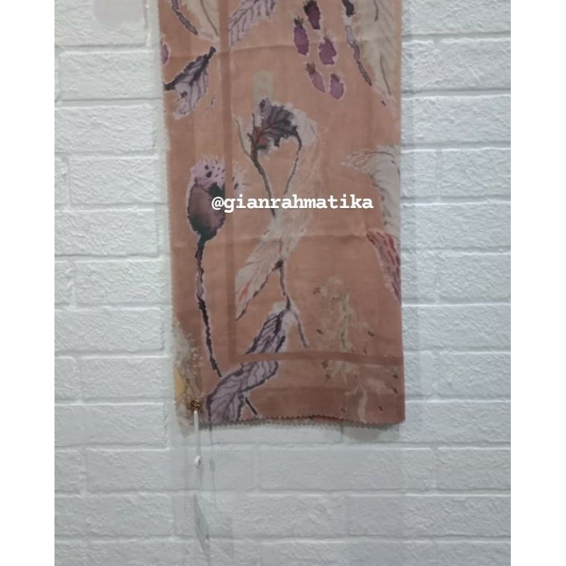 BUTTONSCARVES DEFECT SALE