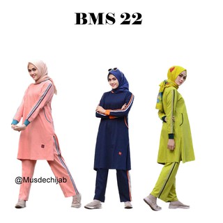 Set Baju Kaos  Olah  Raga  Wanita Muslimah BMS 22 Bahan Katun 