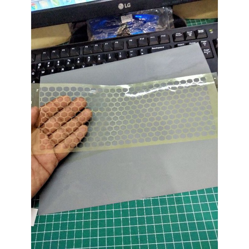 

stencil ma airbrush motif sarang tawon
