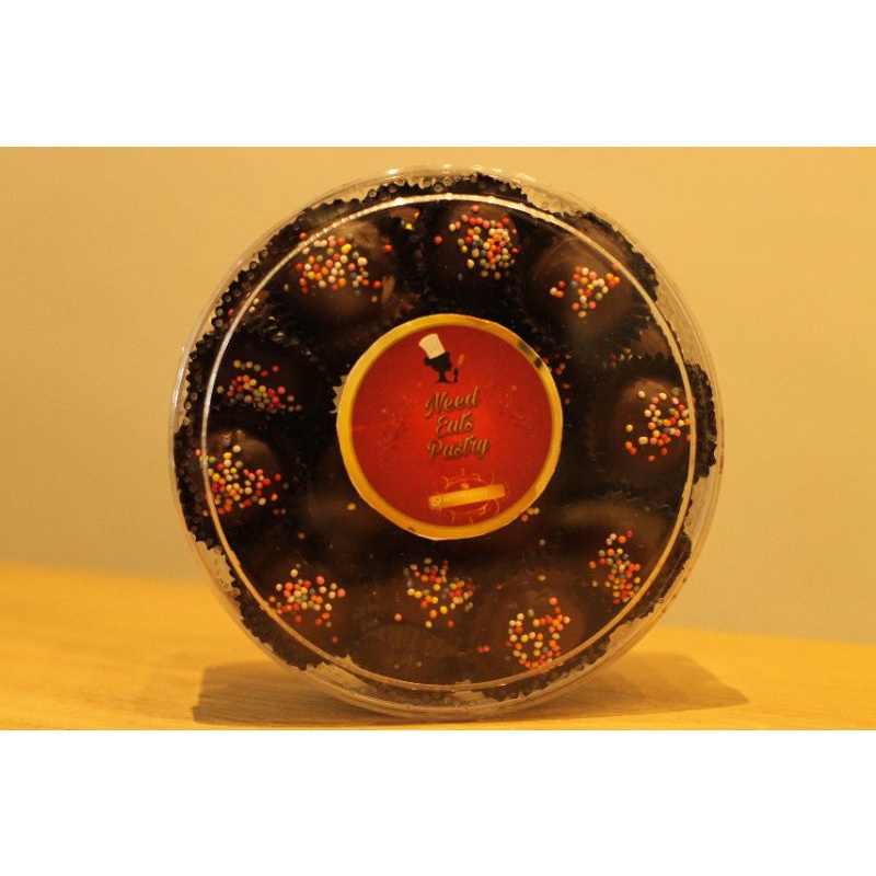 

Bola Coklat - Need Eat's Pastry Kue Kering Lebaran