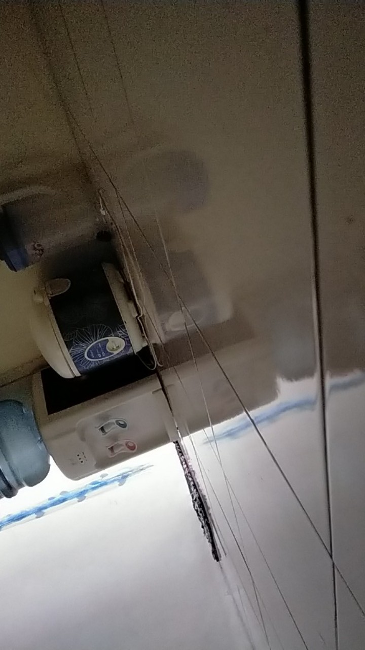 Piring Makan 4 Sekat Tempat Makan Persegi Bahan Stainless