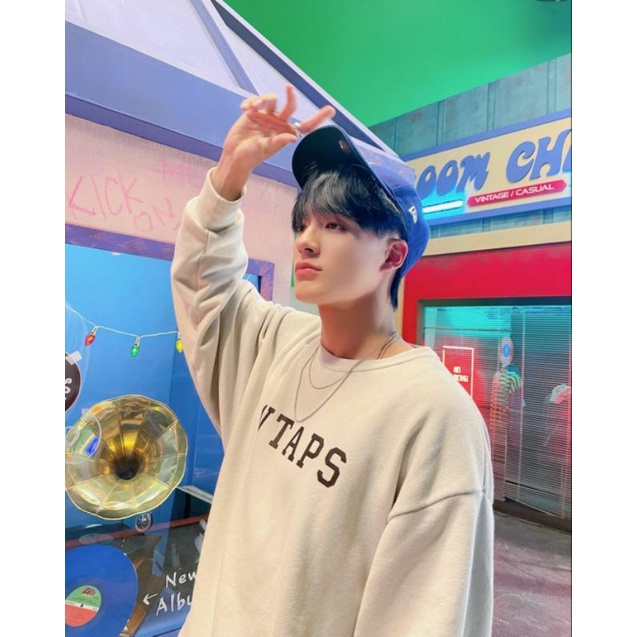 Sweater WTAPS Lee Jeno 저노 NCT Dream MV Beatbox