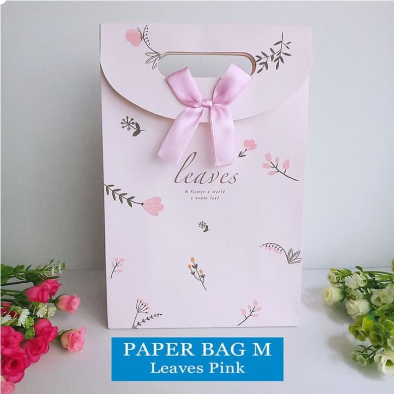 

Paper Bag Motif M / Tas Kertas Kado / Tas Ulang tahun - M Leaves